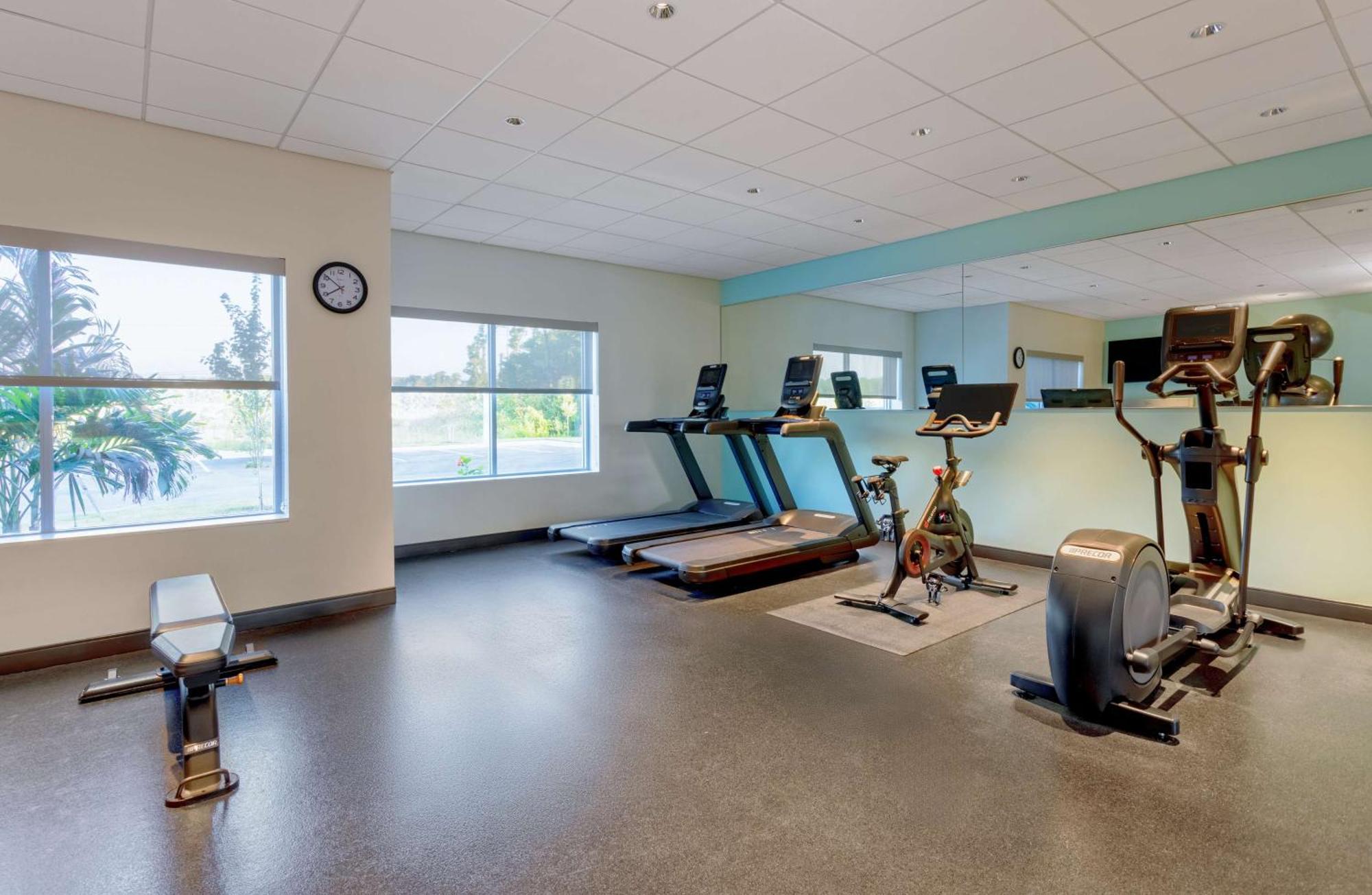 Tru By Hilton Panama City Beach Upper Grand Lagoon Exteriér fotografie
